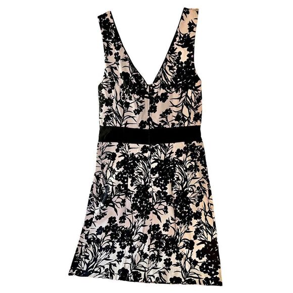 B. Smart Sleeveless Floral Dress W/Side Pockets Size 12 Black & White See Detail - Picture 2 of 8
